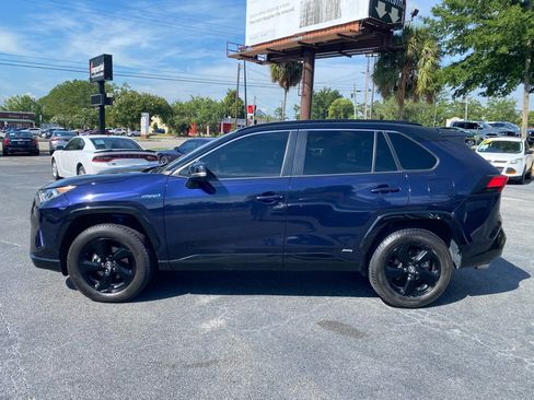 Used 2020 Toyota RAV4 XSE w/ XSE Grade Weather Package AWD/4WD image 3
