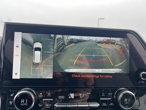 Used 2023 Toyota Highlander Platinum image 20