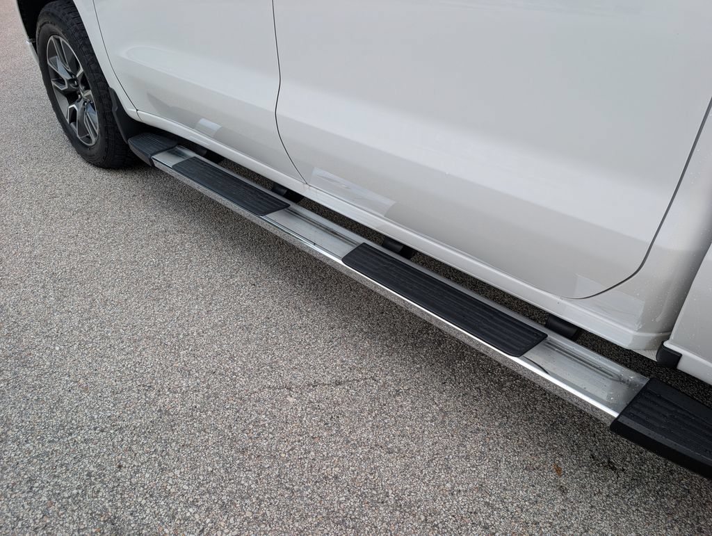 Used 2024 Chevrolet Silverado 1500 RST AWD/4WD image 11