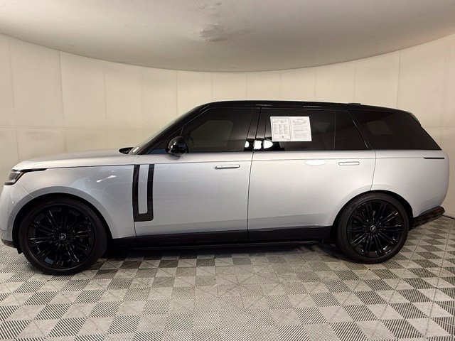 Certified 2025 Land Rover Range Rover Long Wheelbase SE AWD/4WD image 3