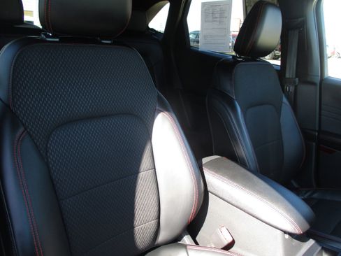 Used 2024 Ford Escape ST-Line w/ Tech Pack #1 image 43