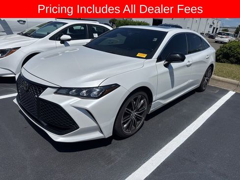 Used 2019 Toyota Avalon XSE w/ All Weather Liner Package FWD image 1