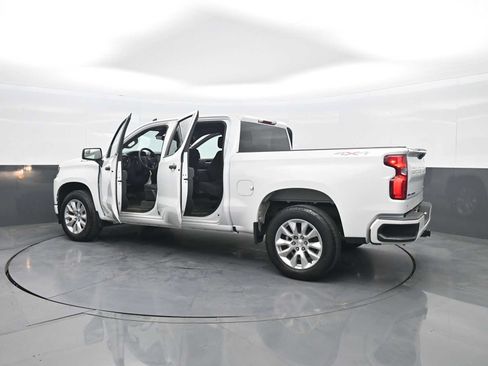 Used 2022 Chevrolet Silverado 1500 Custom AWD/4WD image 40