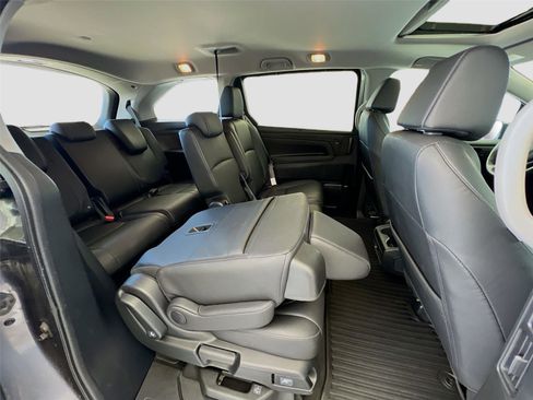 Used 2024 Honda Odyssey EX-L image 27