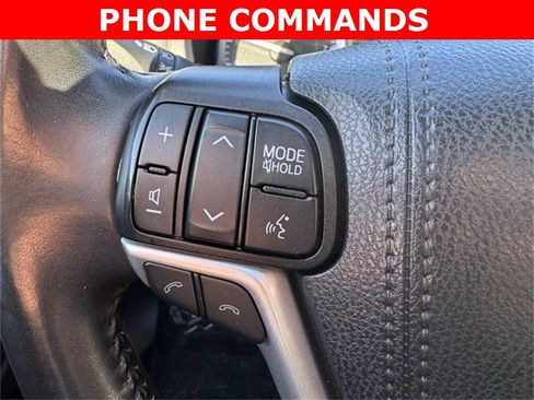 Certified 2019 Toyota Highlander Limited image 28