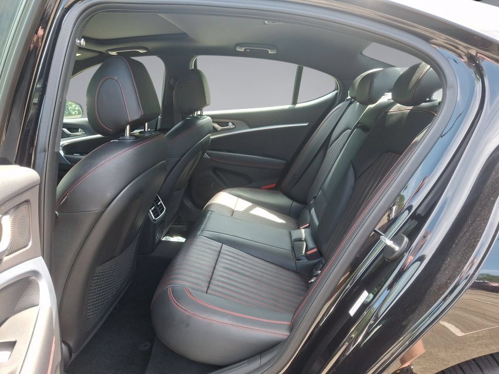 Used 2024 Genesis G70 2.5T w/ Sport Prestige Package RWD image 20