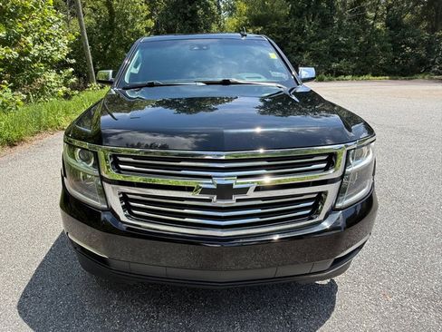 Used 2020 Chevrolet Tahoe Premier RWD image 3