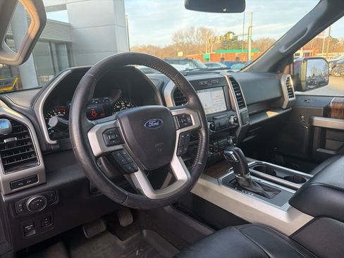 Used 2019 Ford F150 Lariat w/ Equipment Group 502A Luxury image 15