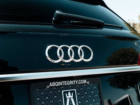 Used 2023 Audi Q5 2.0T Premium w/ Convenience Package AWD/4WD image 15