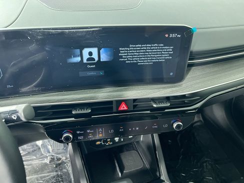 New 2025 Kia K5 EX image 26