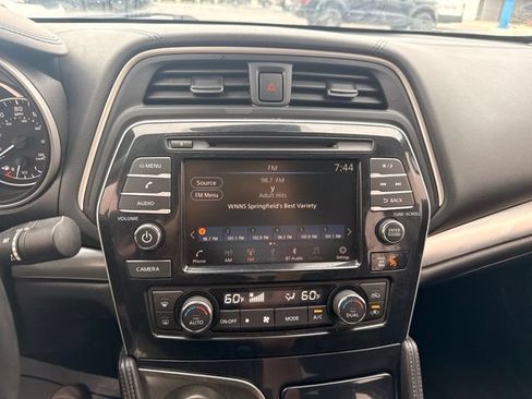 Used 2020 Nissan Maxima 3.5 S w/ Floor Mat Group FWD image 21