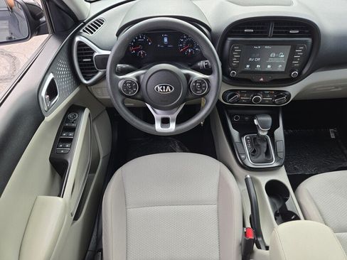 Certified 2021 Kia Soul LX FWD image 13