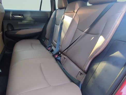 Used 2026 Toyota Corolla Cross XLE w/ Convenience Package FWD image 10