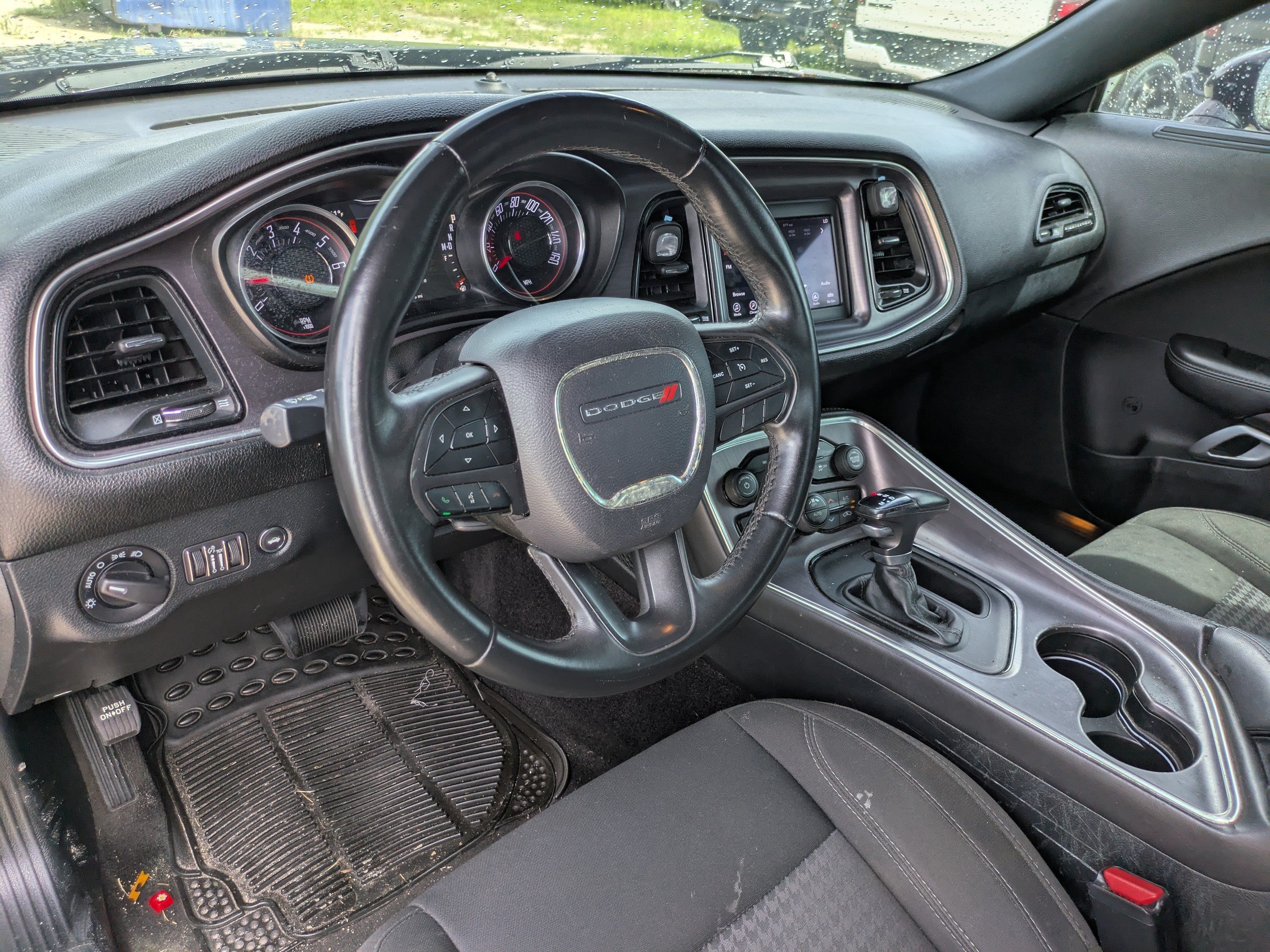 Used 2018 Dodge Challenger SXT RWD image 15