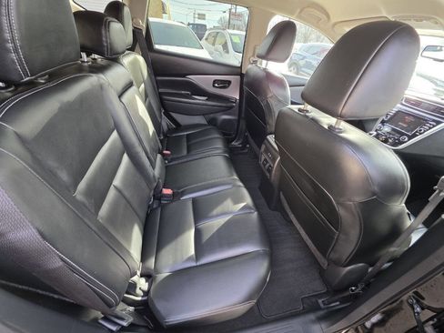 Used 2023 Nissan Murano SV w/ SV Midnight Edition Package image 11