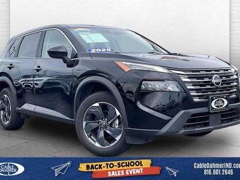 Used 2025 Nissan Rogue SV AWD/4WD image 1