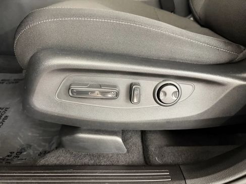 Used 2024 Honda CR-V EX image 14