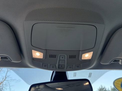 Used 2020 Ford Fusion SE image 16