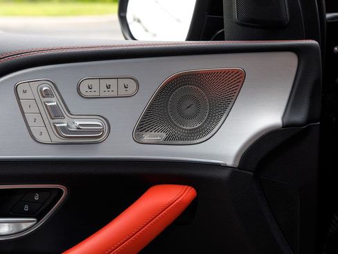 Used 2025 Mercedes-Benz GLE 53 AMG 4MATIC image 28