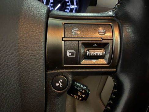 Used 2016 Lexus GX 460 image 11