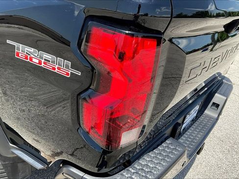 Used 2024 Chevrolet Colorado Trail Boss w/ Safety Package AWD/4WD image 26