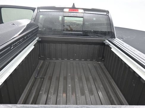 Used 2022 RAM 1500 Limited w/ Body Color Bumper Group AWD/4WD image 3