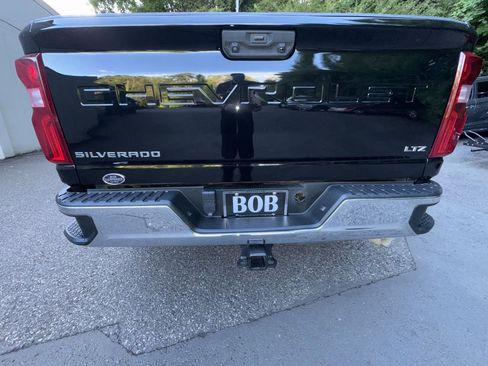 Used 2021 Chevrolet Silverado 3500 LTZ w/ LTZ Convenience Package image 7