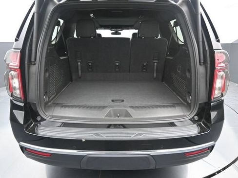 Used 2021 Chevrolet Suburban LT AWD/4WD image 10