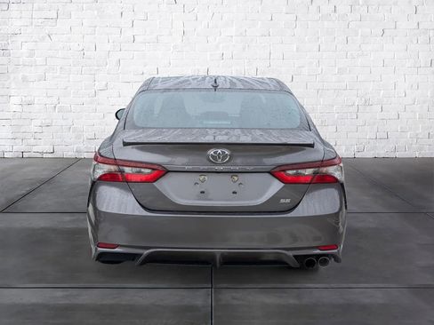 Used 2022 Toyota Camry SE image 7