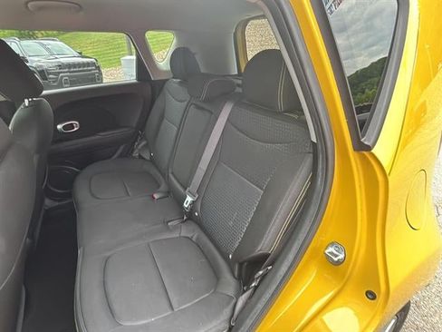 Used 2016 Kia Soul + FWD image 22