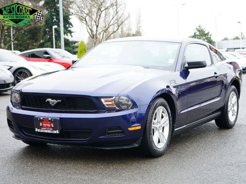 Used 2010 Ford Mustang Coupe image 1