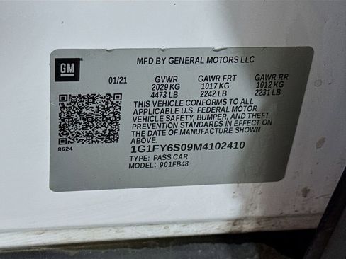 Used 2021 Chevrolet Bolt LT FWD image 38
