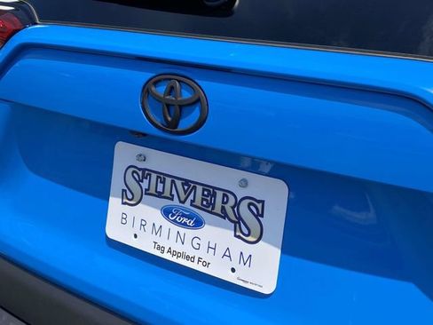 Used 2021 Toyota RAV4 LE FWD image 21