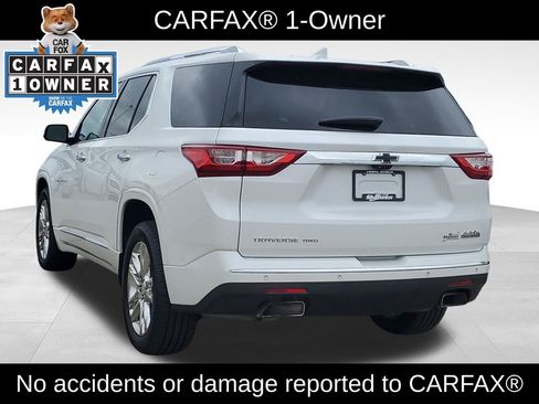 Used 2020 Chevrolet Traverse High Country w/ LPO, Floor Liner Package AWD/4WD image 4