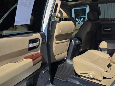 Used 2013 Toyota Sequoia Platinum image 21