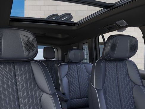 New 2026 Cadillac Vistiq Premium Luxury w/ LPO, Floor Liner Package image 24