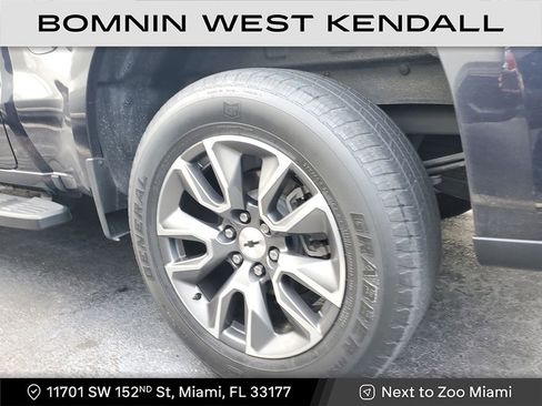 Used 2022 Chevrolet Silverado 1500 RST w/ Convenience Package II image 11