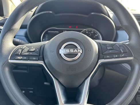 Used 2025 Nissan Versa SV w/ Trunk Package FWD image 25