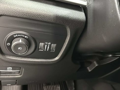Used 2022 Jeep Grand Cherokee Limited AWD/4WD image 41