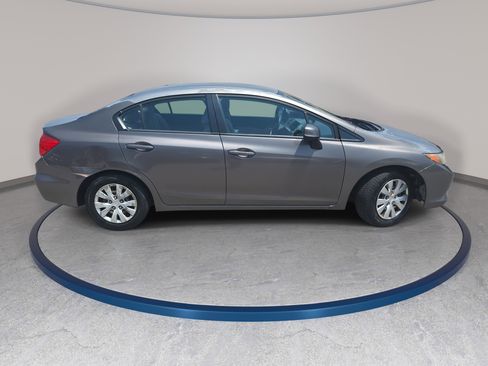 Used 2012 Honda Civic LX image 4