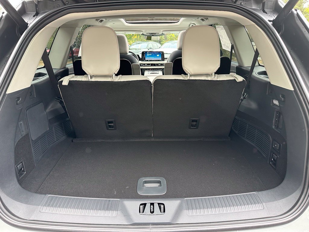 New 2027 Lincoln Aviator Reserve AWD/4WD image 26