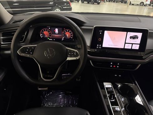 New 2026 Volkswagen Atlas Peak Edition AWD/4WD image 28