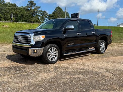 Used 2017 Toyota Tundra Limited RWD image 1