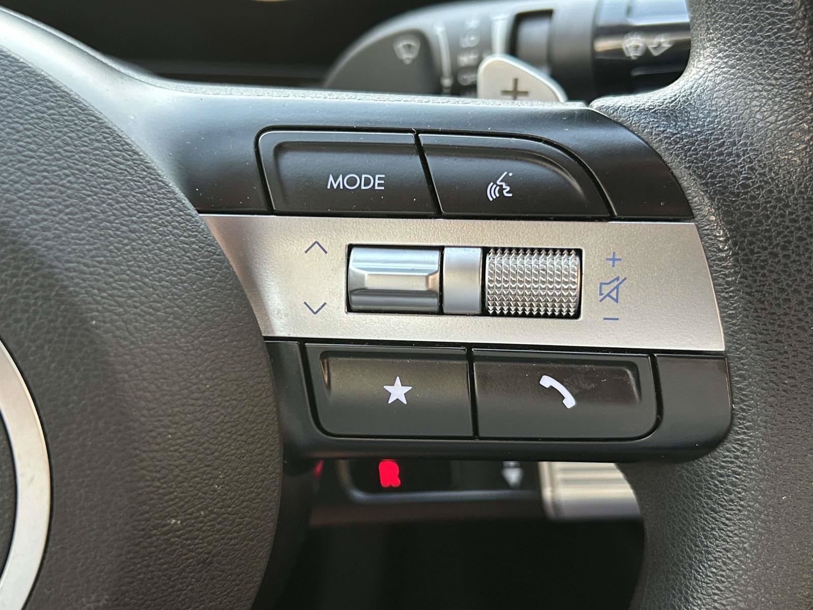 Used 2025 Hyundai Sonata SEL FWD image 23