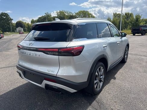 Used 2023 INFINITI QX60 Luxe image 3