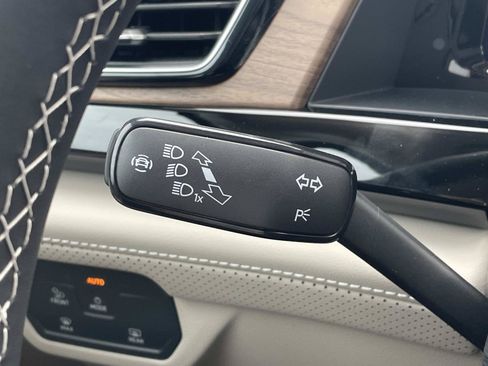 New 2026 Volkswagen Atlas SE FWD image 24