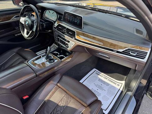 Used 2016 BMW 750i xDrive AWD/4WD image 31