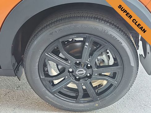 Used 2023 Nissan Kicks SR FWD image 12