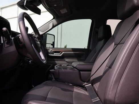 Used 2025 GMC Sierra 2500 SLT AWD/4WD image 28