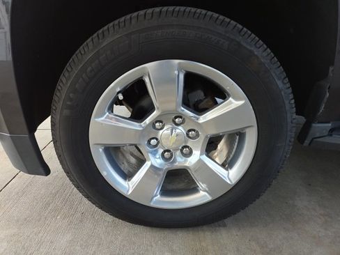 Used 2017 Chevrolet Tahoe LT w/ Luxury Package image 71